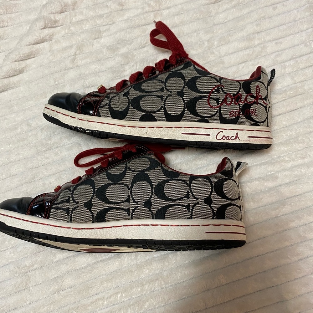 Coach naya sneakers